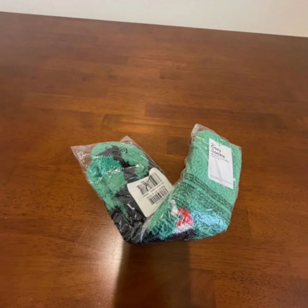 Old Navy Dinosaur Santa Cozy Socks NWT.